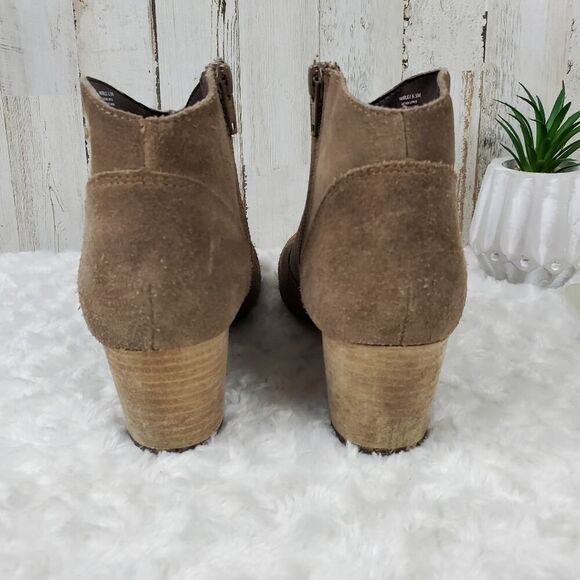 Steve Madden Harrlee Suede Booties Tan Size 6.5 - Picture 5 of 11